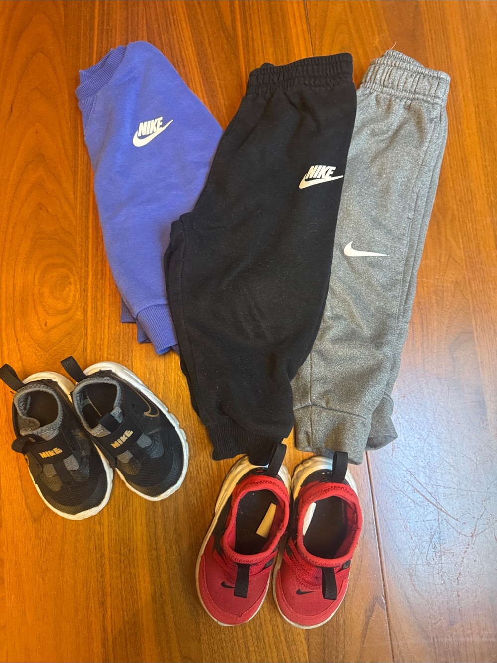 BUNDLE Nike Kids Joggers in Purple, Black & Gray BUNDLE